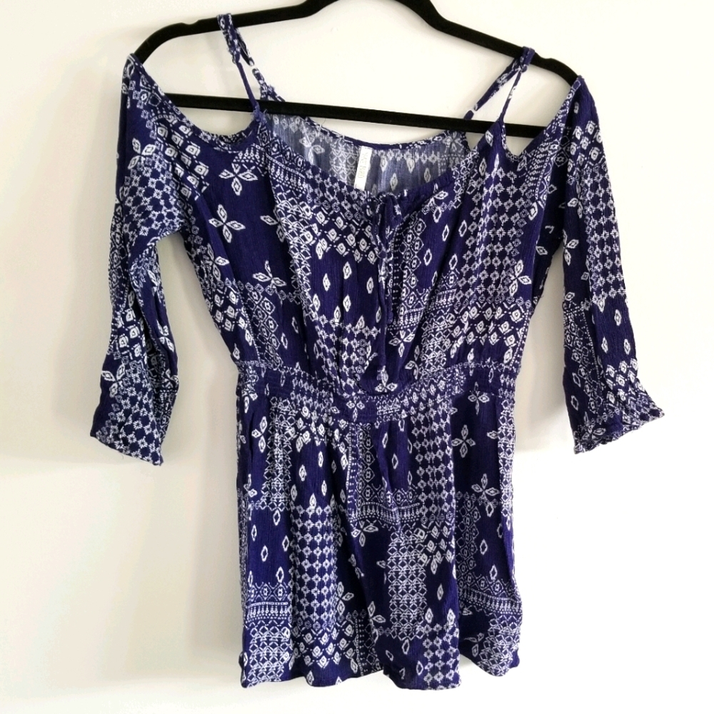 Nine Bird Summer Top with Cold Shoulders